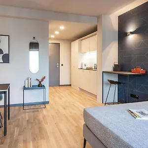 **** Hotel Ipartment Frankfurt Airport Germany